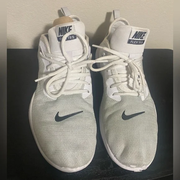 Used Off White Nike Flex Trainer 9 shoes - Women’s size 10.5 - Picture 3 of 10